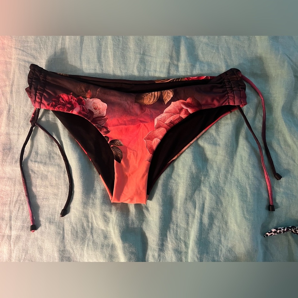 Agua Bendita Rose Ombre Side-Tie Bikini Bottom - Pink/Black
